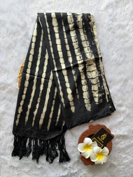Classic Black & Cream Stole-2