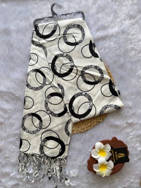 Black & White Stole