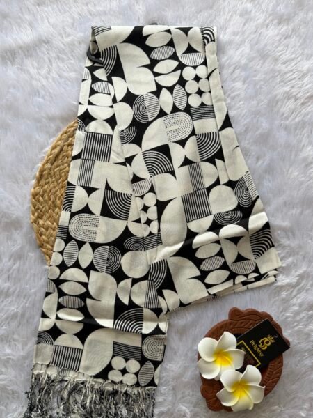 Black & White Stole-5