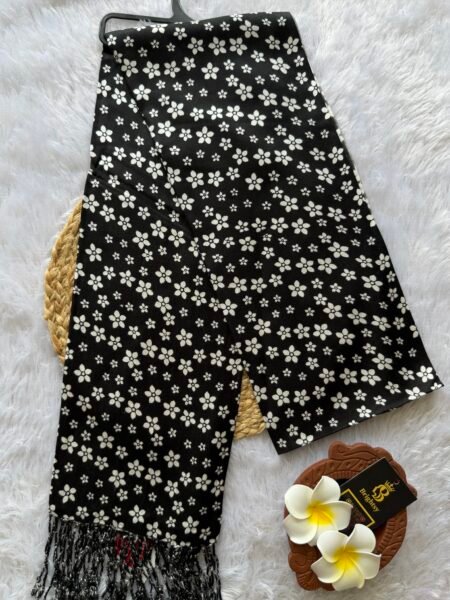 Black & White Stole-6