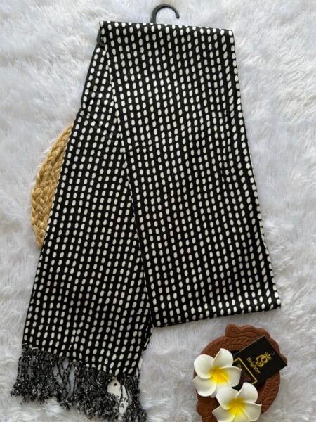 Black & White Stole-7